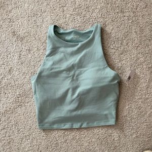 Women’s active wear top